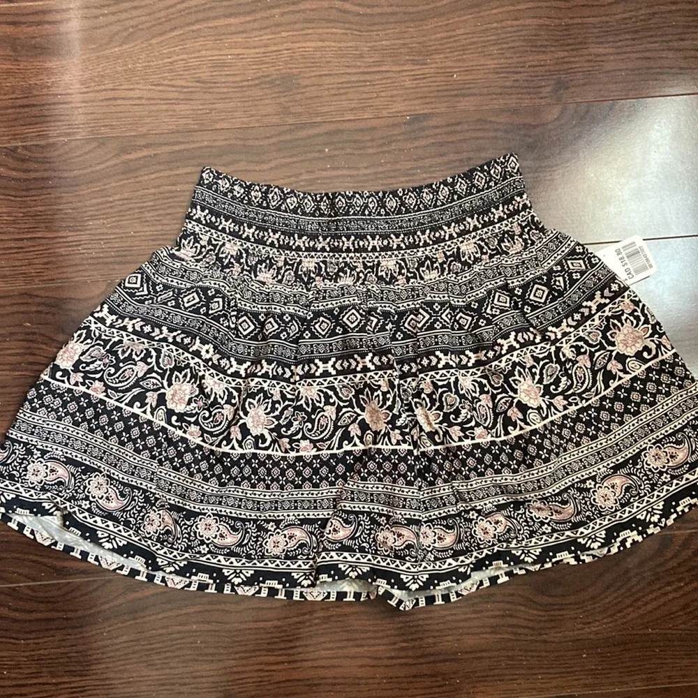 Mini Skirt & Cami Top - Picture 2 of 11